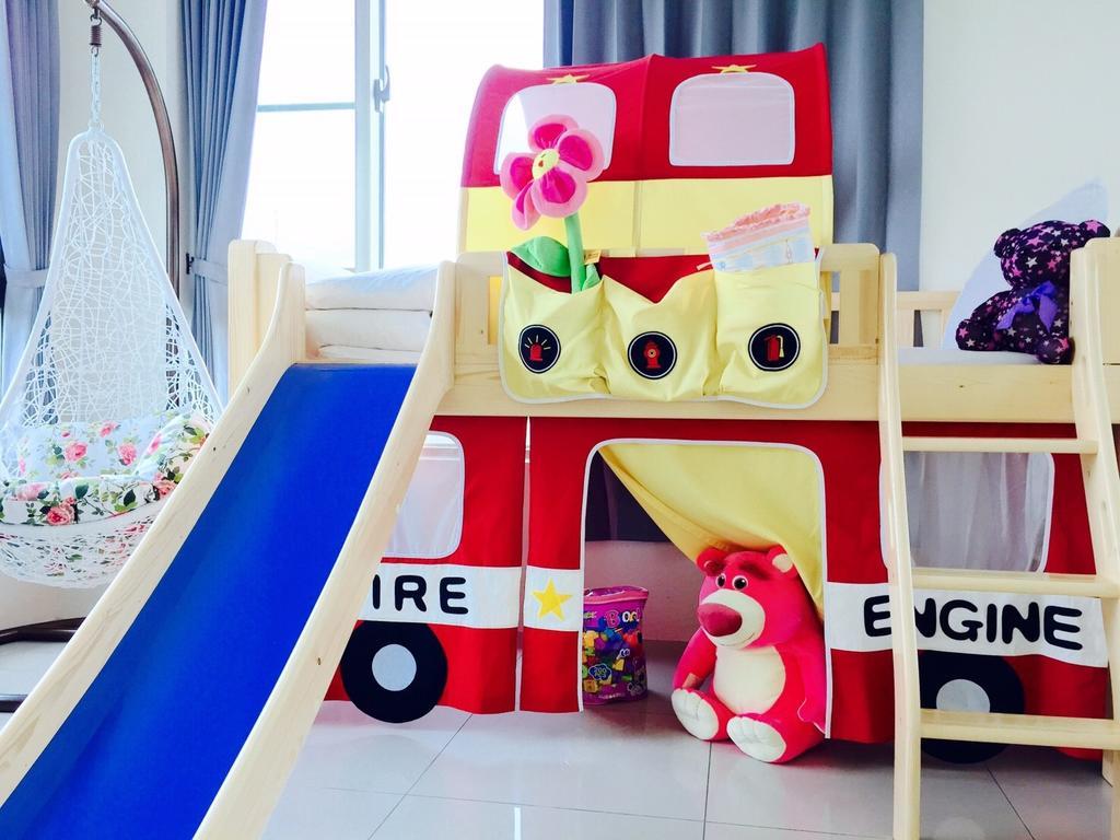 Running Kids B&B Цзяоси Экстерьер фото