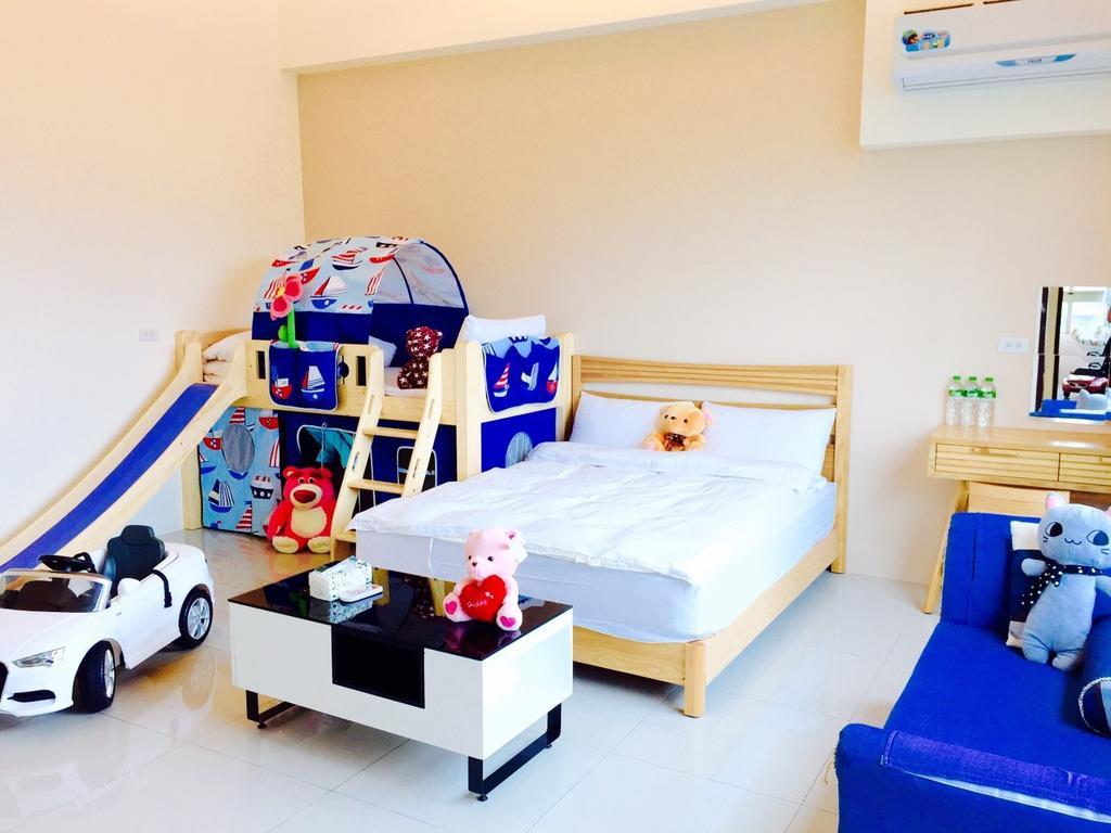 Running Kids B&B Цзяоси Экстерьер фото