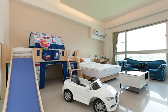Running Kids B&B Цзяоси Экстерьер фото